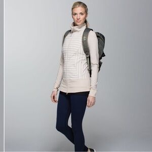 Lululemon Nice Asana Jacket
Deauville Stripe Heathered Cashew /White coat